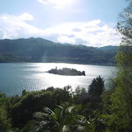 La Nuova Terra Guest house *